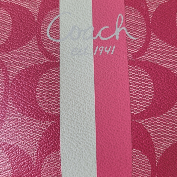 Coach Wristlet - Picture 8 of 9